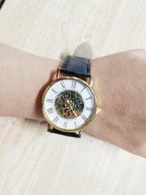 Load image into Gallery viewer, Luxury Men Hollow Quartz Wrist Watch